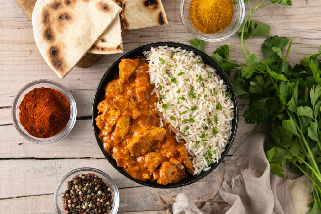 Poulet tikka masala et riz basmati : une recette indienne réconfortante